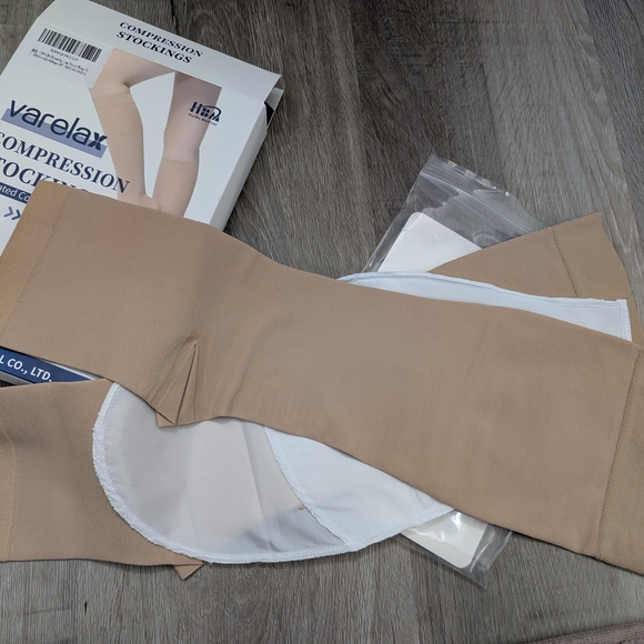 Compression Stockings - Nude (1 Pair) - Picture 3 of 3